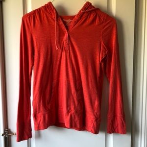 🌶 5 for $20: Eddie Bauer long sleeve with hood